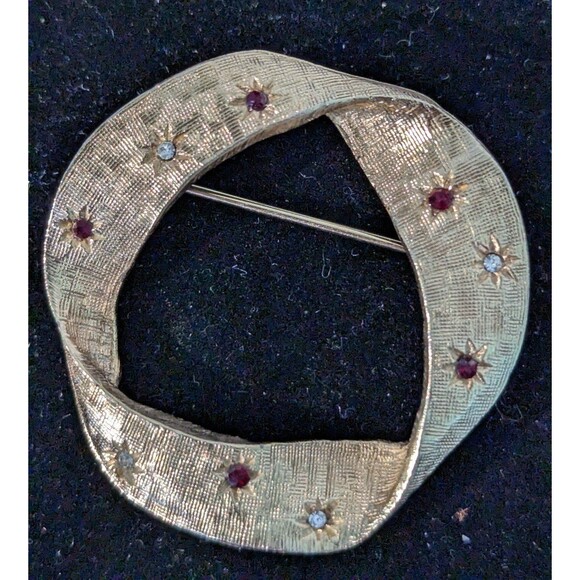 Vintage NYC Accessocraft Ribbon Brooch - Picture 1 of 10